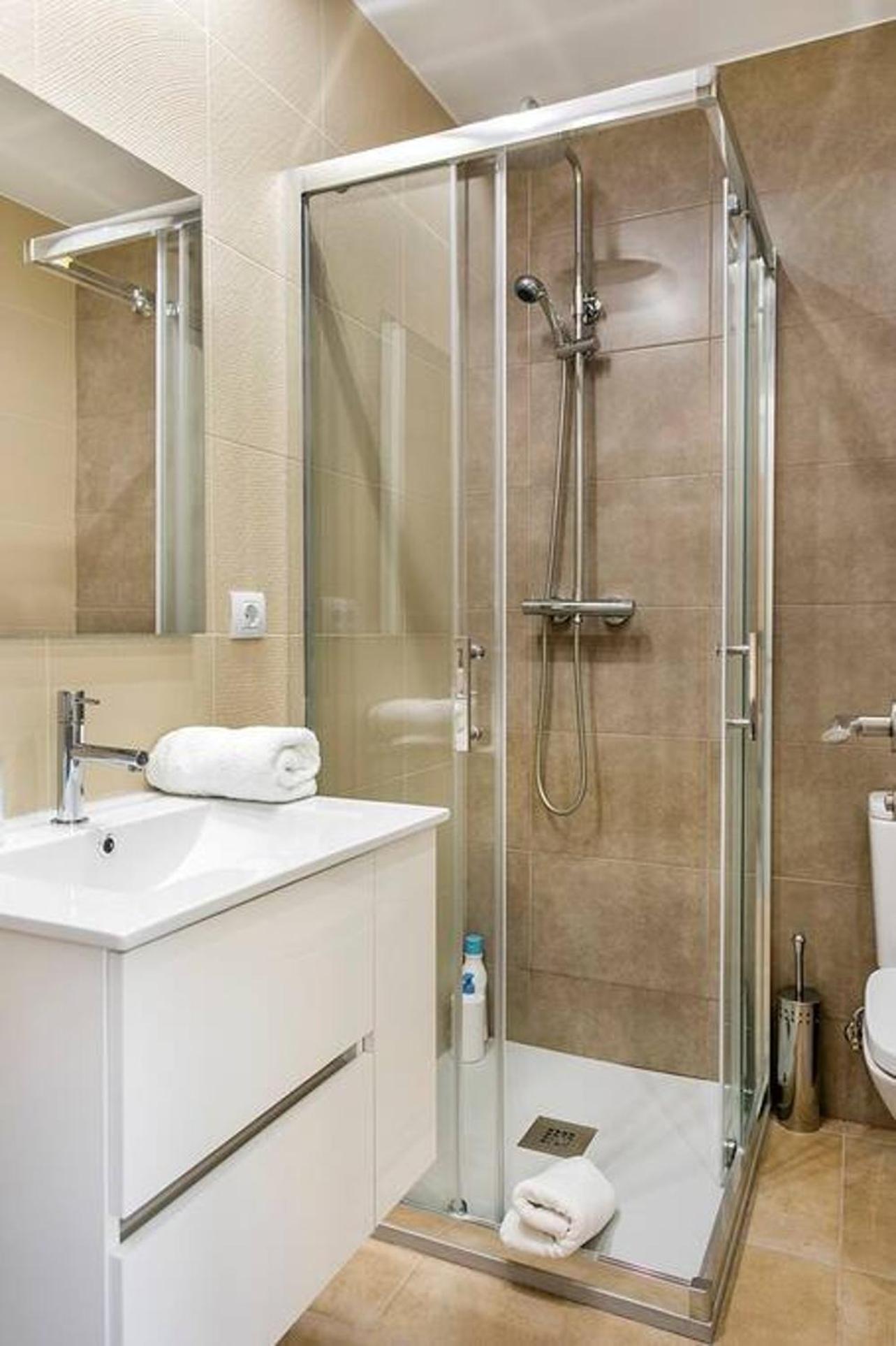 Cozy&New With Terrace Lejlighed L'Hospitalet de Llobregat Eksteriør billede