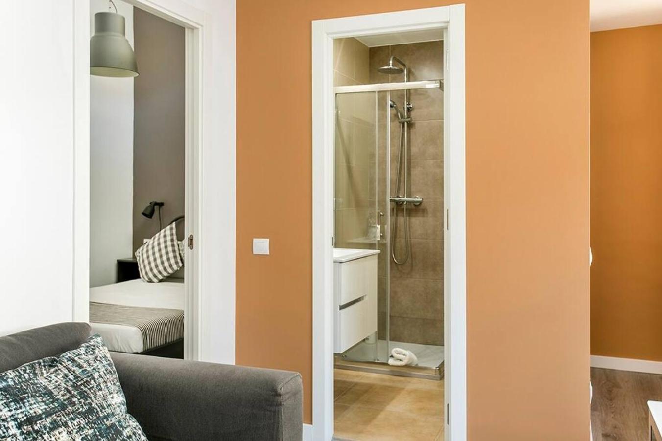Cozy&New With Terrace Lejlighed L'Hospitalet de Llobregat Eksteriør billede